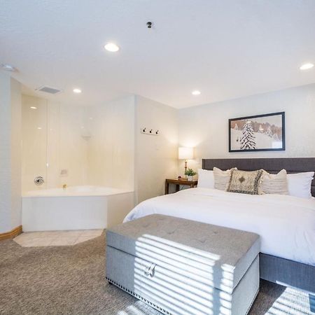 Powder Hound 1 Bedroom Brighton Chalet ภายนอก รูปภาพ