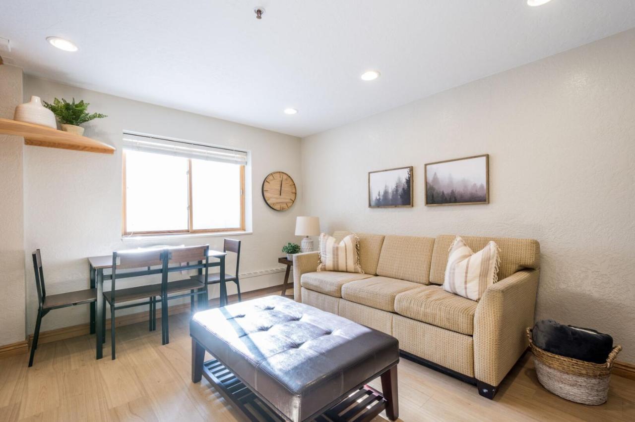 Powder Hound 1 Bedroom Brighton Chalet ภายนอก รูปภาพ